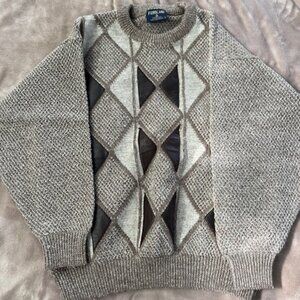 FIORDLAND wool sweater